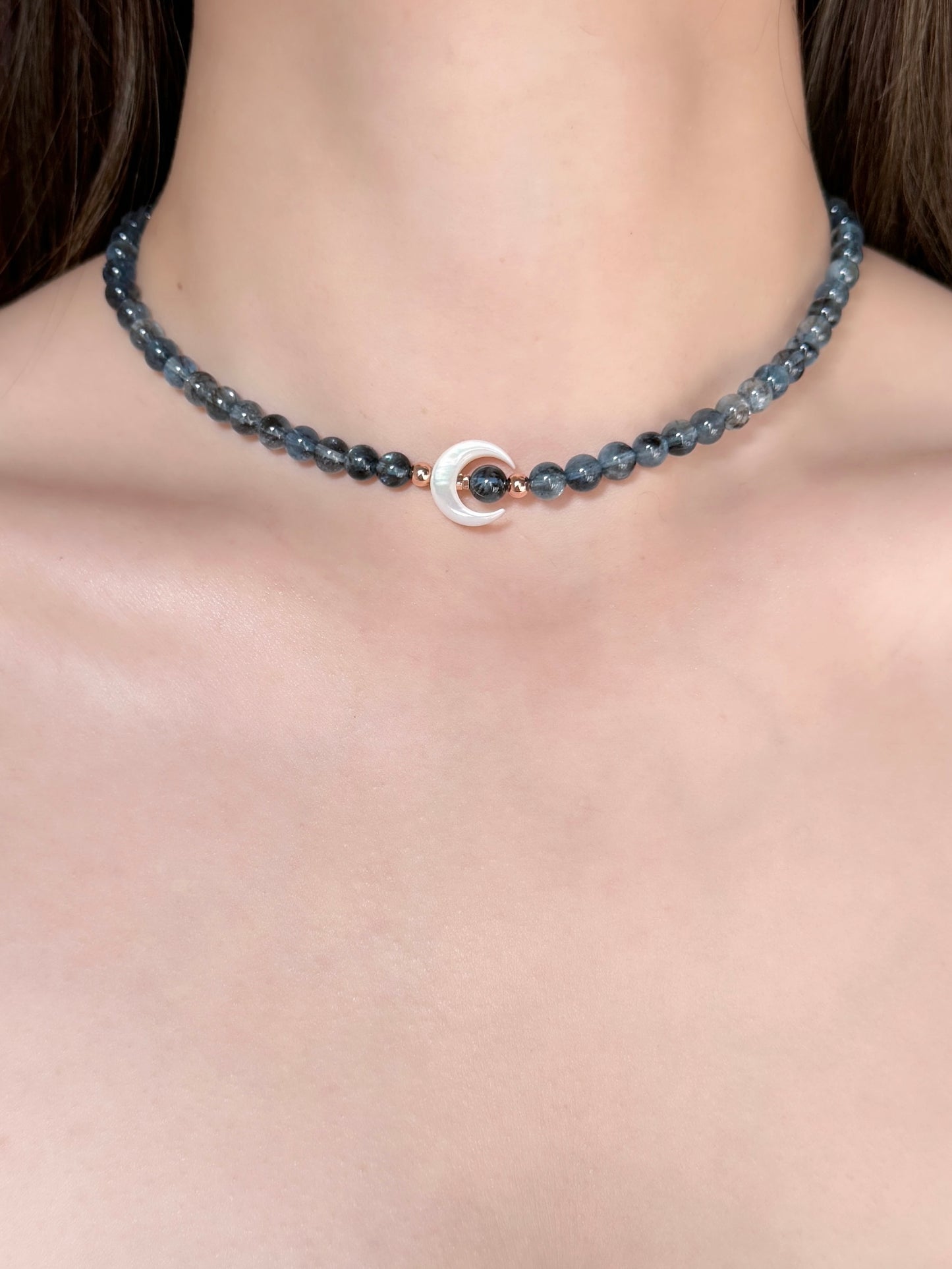 新月海藍寶石項鍊配珍珠母月亮