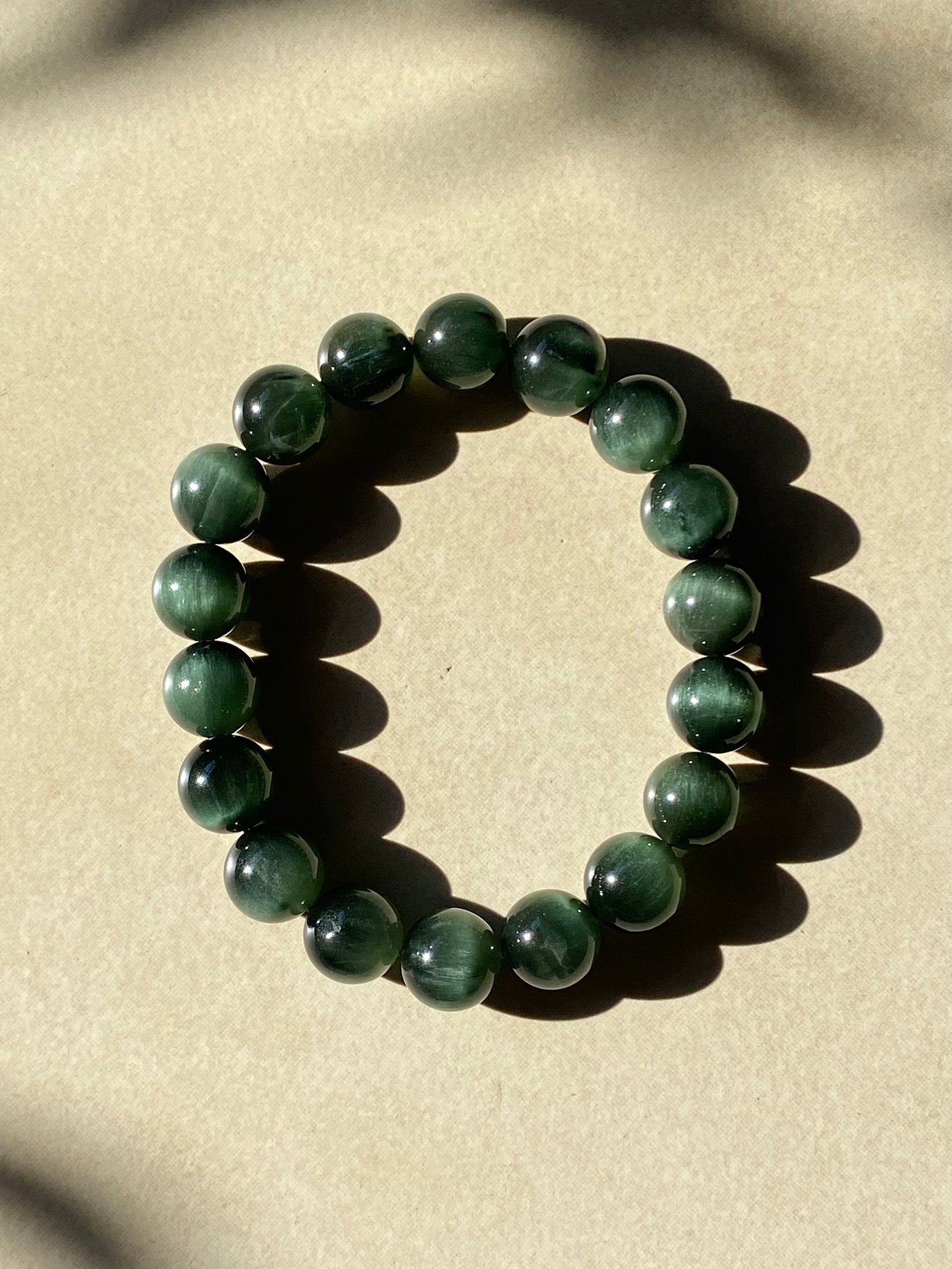 高品質綠色針鐵礦水晶